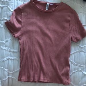 🦋H&M pink ribbed crop top
